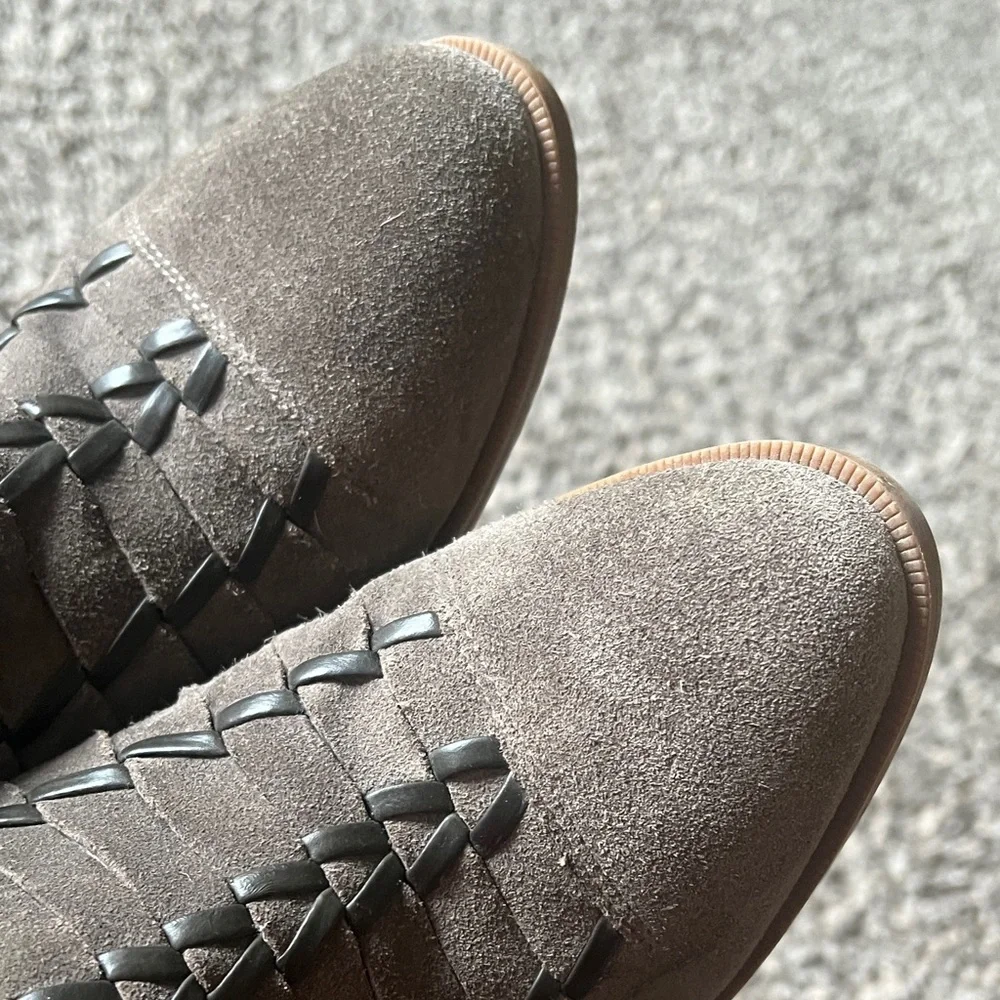 Franco Sarto Destiny gray/brown suede ankle boots size 7